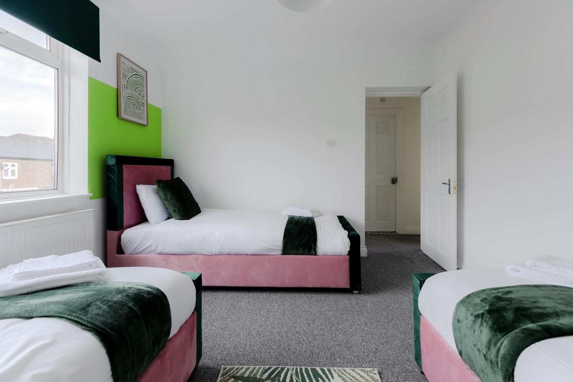 5Br House, Free Parking Offa12, Contractor, Big Families, Relocation Redbridge Exterior foto