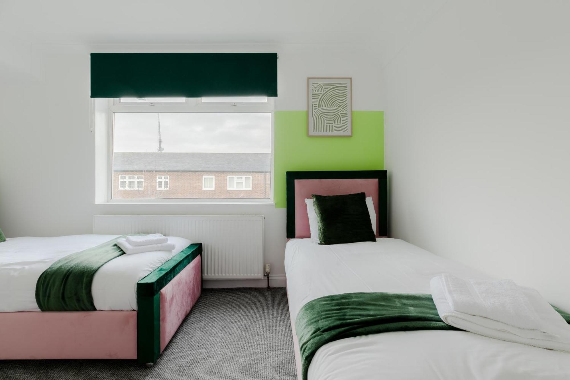 5Br House, Free Parking Offa12, Contractor, Big Families, Relocation Redbridge Exterior foto