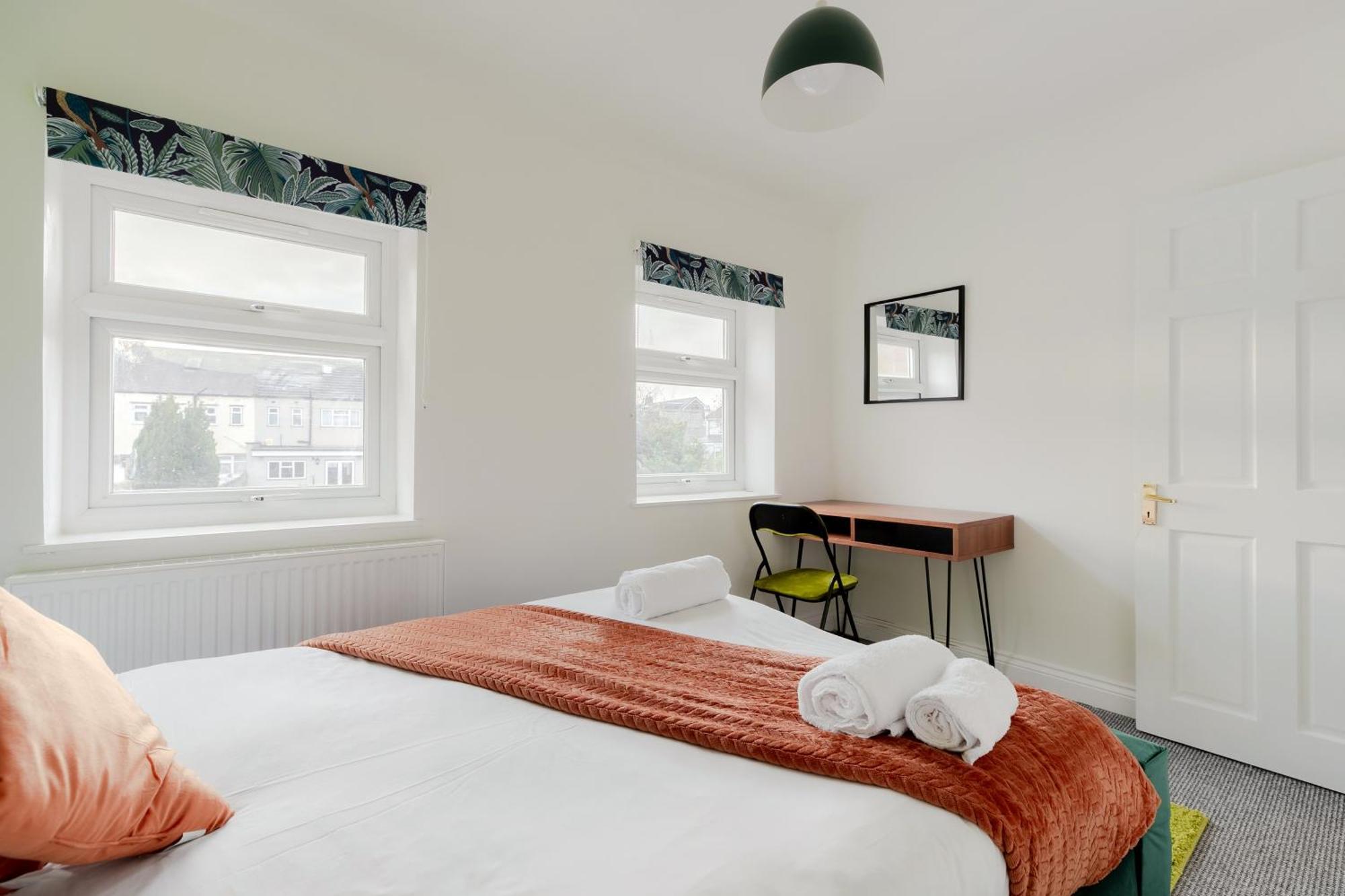 5Br House, Free Parking Offa12, Contractor, Big Families, Relocation Redbridge Exterior foto
