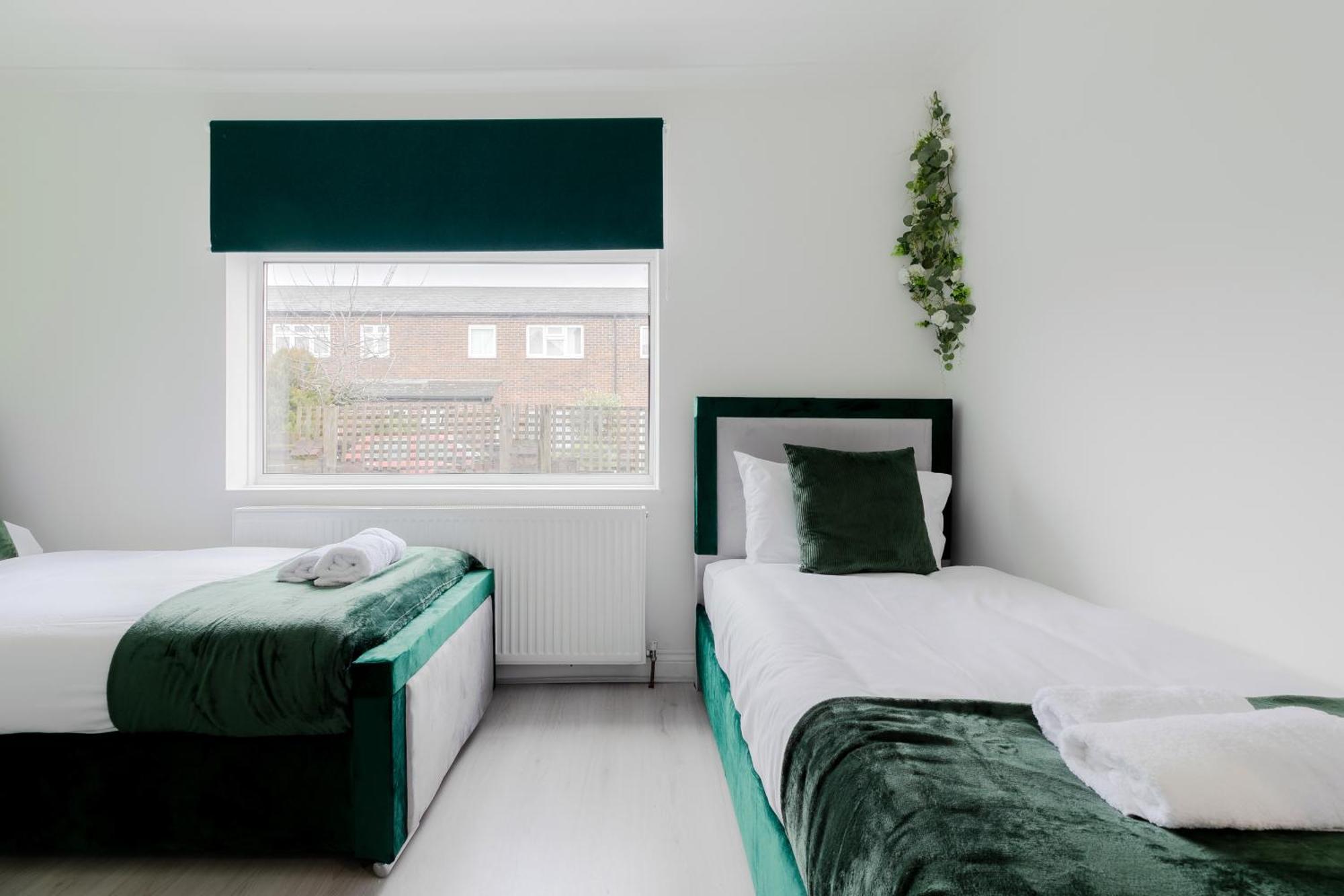 5Br House, Free Parking Offa12, Contractor, Big Families, Relocation Redbridge Exterior foto